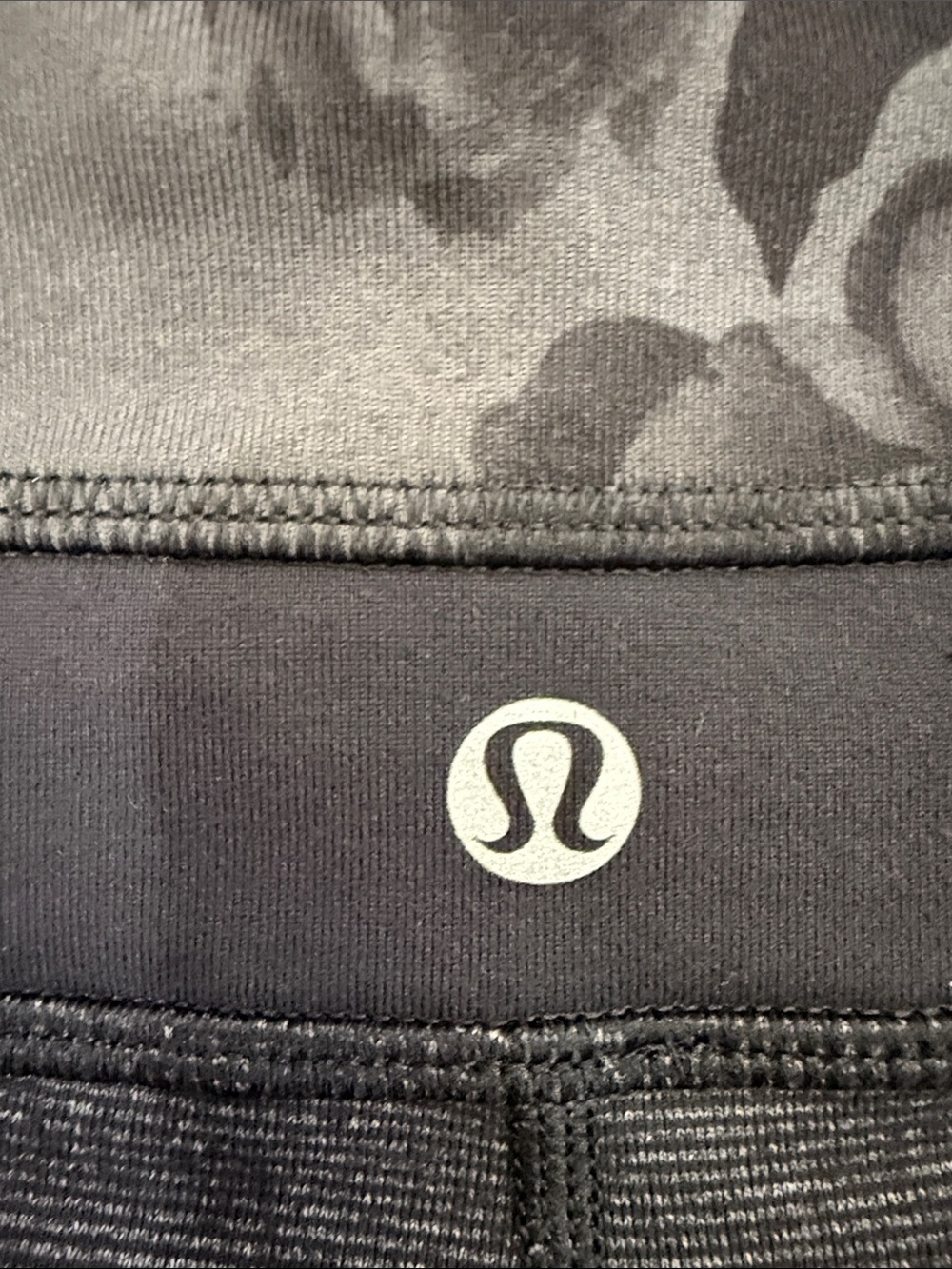 Lululemon Reverse Groove Short (Regular) - Picture 11 of 11